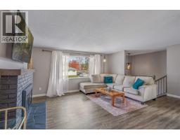 Photo 10 of 35, 3351 HAMMOND AVENUE · Prince George, BC