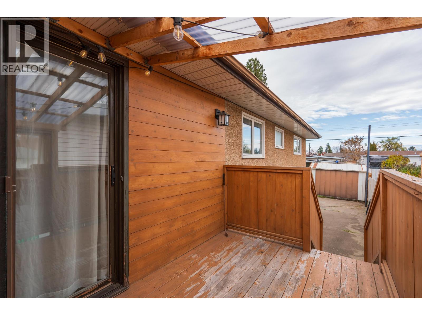 3351 HAMMOND AVENUE - 35