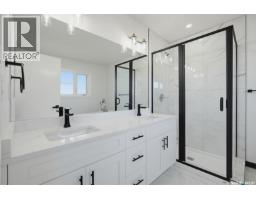239 Taskamanwa Street, Saskatoon, SK S7V1X3 Photo 18