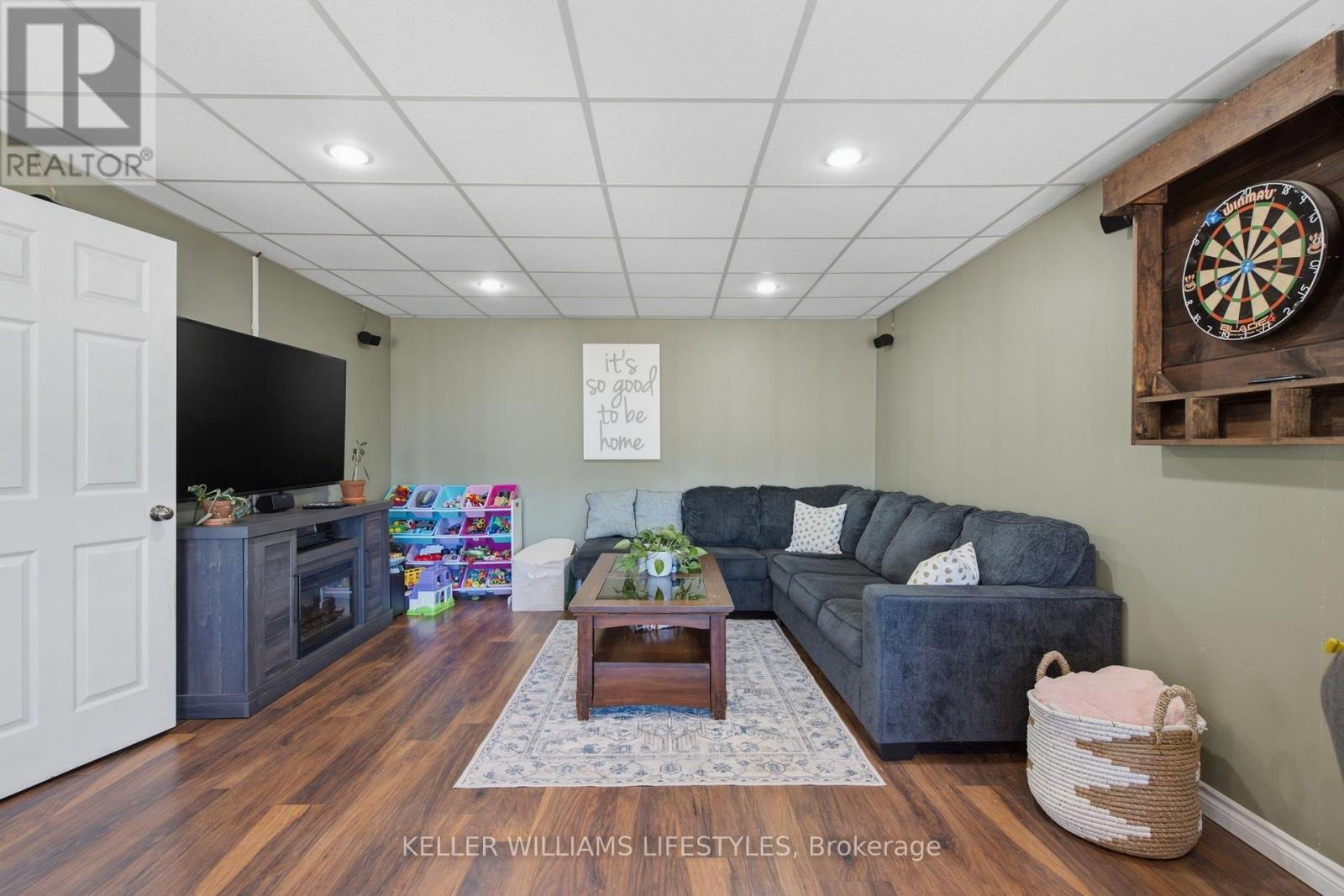 7512 FAIRVIEW ROAD - 16