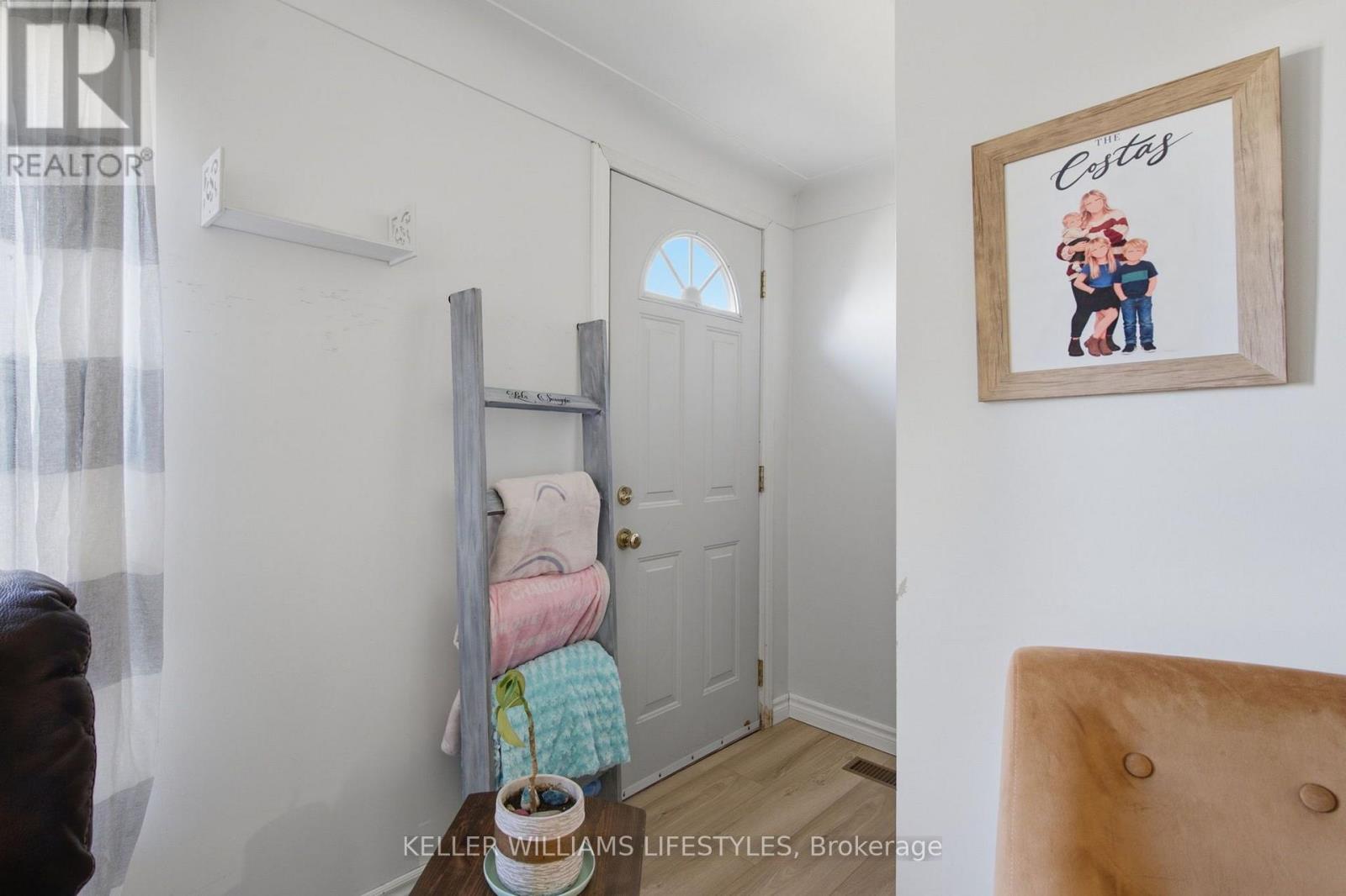 7512 FAIRVIEW ROAD - 5