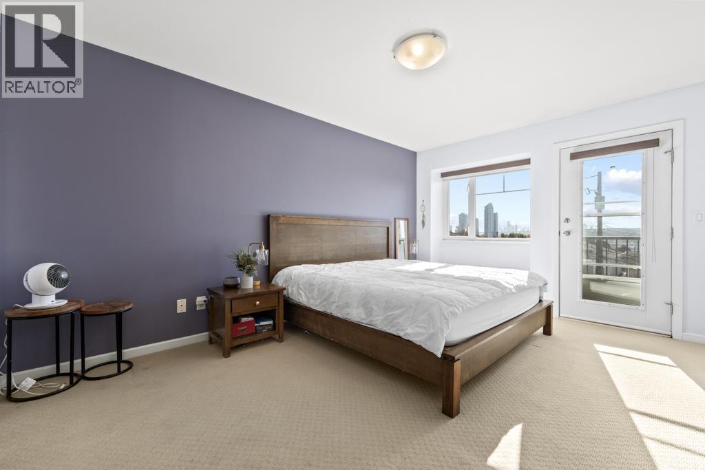Photo of 10 3712 PENDER STREET 14