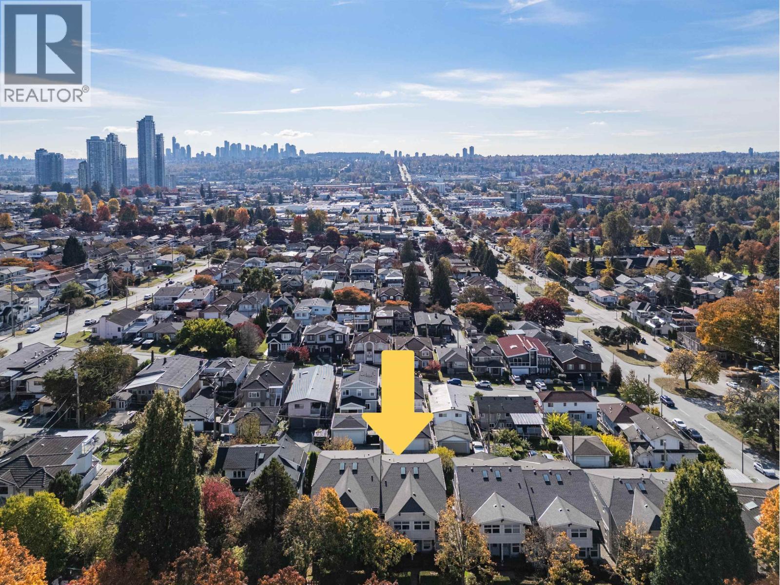Photo of 10 3712 PENDER STREET 32