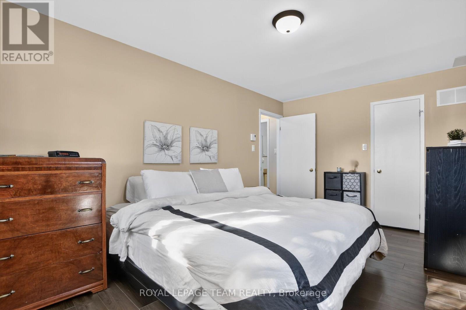 Commercial Properties for Sale in Ottawa – 1508 TANGUAY COURT – By Peter Sagos - Image 20