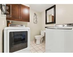 Bathroom - 4 Berton Place, Ottawa, ON K2L3R8 Photo 8