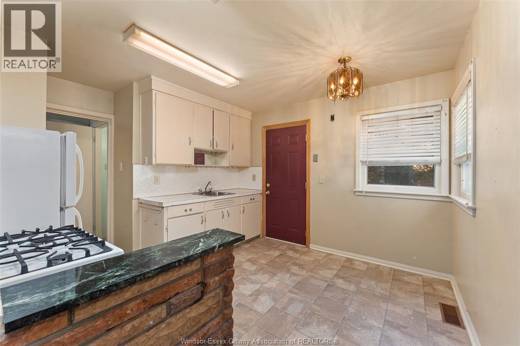 2567 KILDARE ROAD, Windsor — photo 5