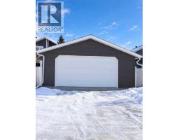 Primary Bedroom - 39 Tararidge Court Ne, Calgary, AB T3J2P9 Photo 6