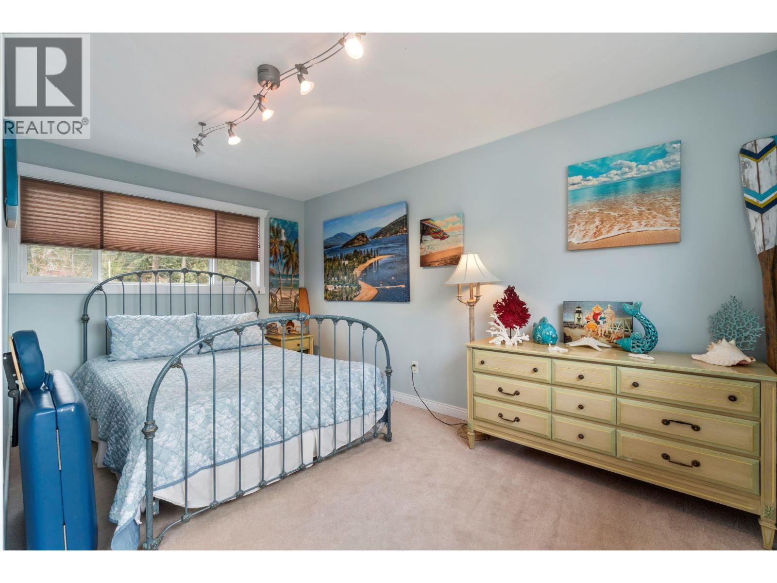 2009 Eagle Bay Road - 31