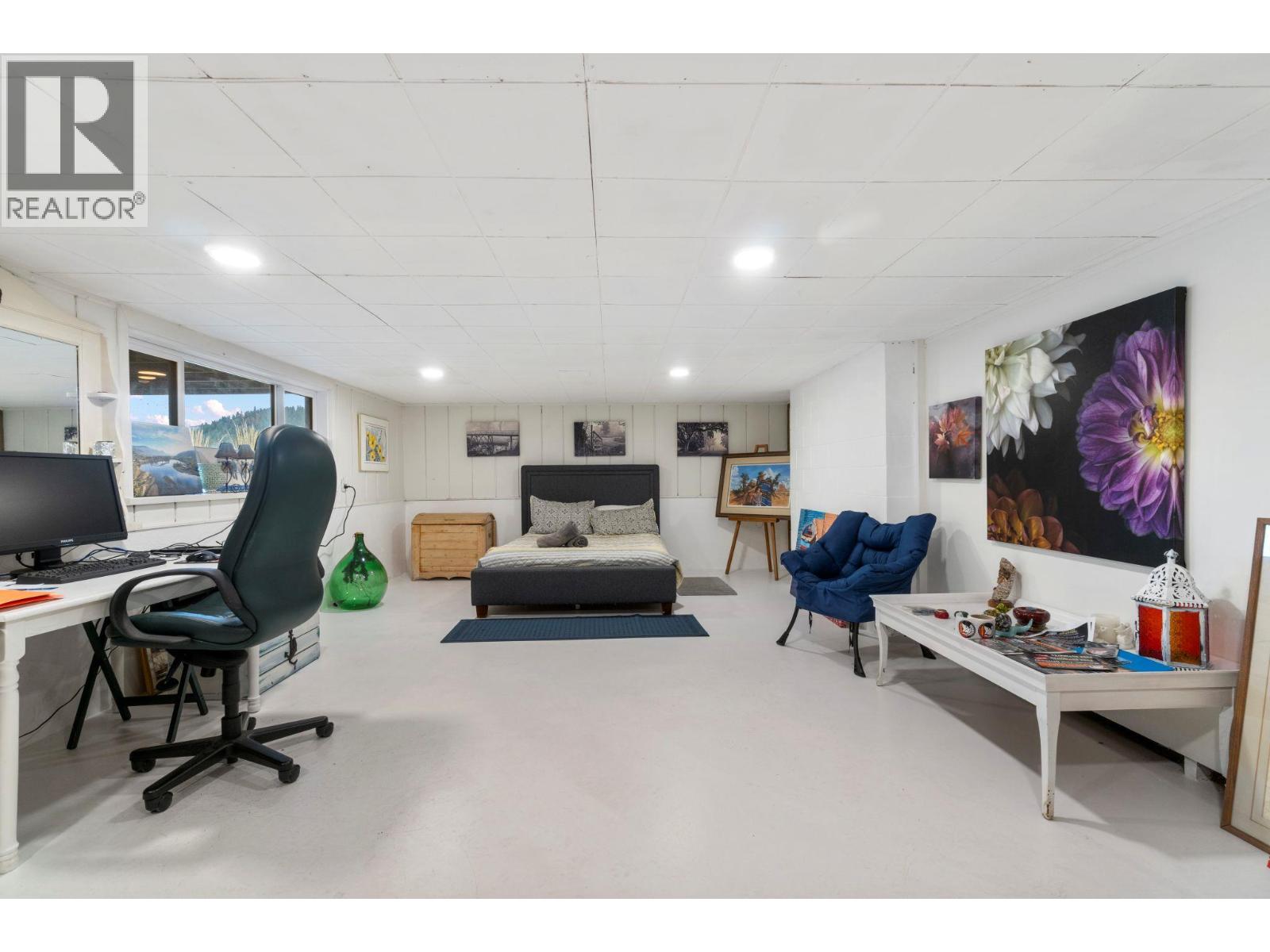 2009 Eagle Bay Road - 36