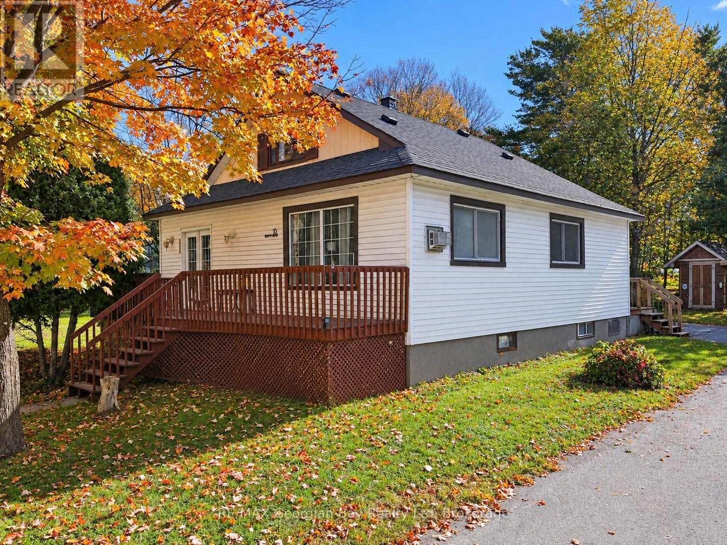 18 Brock Street, Penetanguishene photo 27