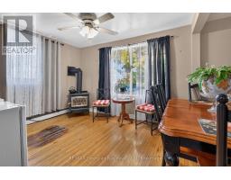 18 Brock Street, Penetanguishene, ON L9M1R9 Photo 11