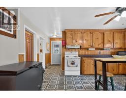 Bathroom - 18 Brock Street, Penetanguishene, ON L9M1R9 Photo 6