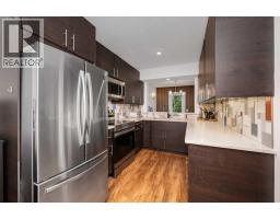 4pc Bathroom - 503 Signal Hill Green Sw, Calgary, AB T3H2Y4 Photo 10
