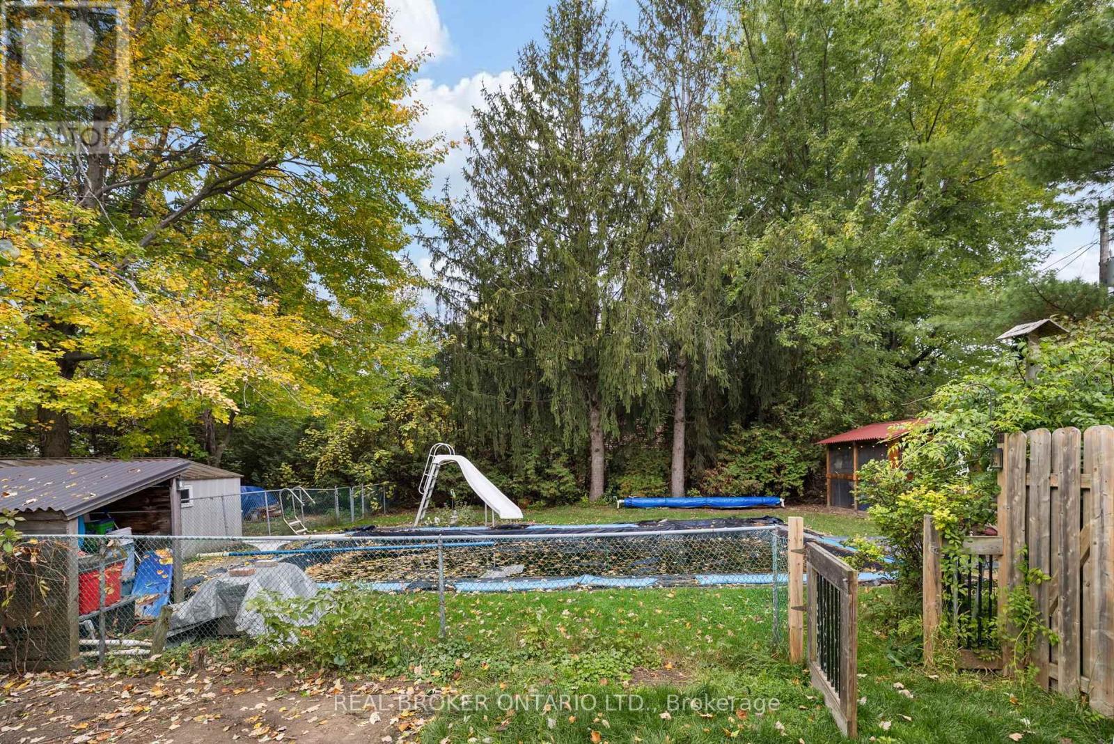 3 Bed, 2 Bath House for Sale in Russell – 23 LOUISE CRESCENT, Russell – MLS# X14031560 - Image 28