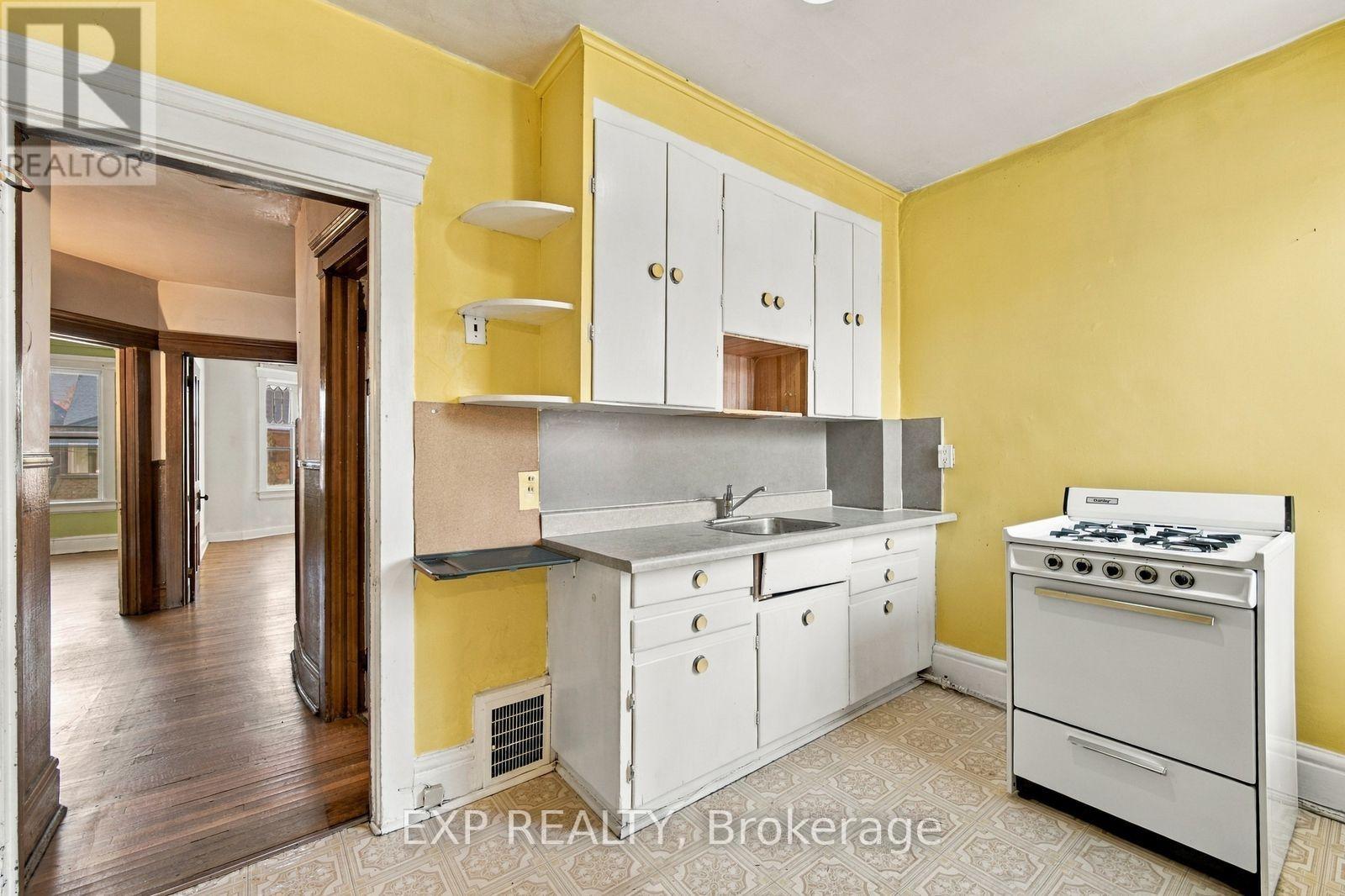 101 Beatrice Street, Toronto, ON photo 18