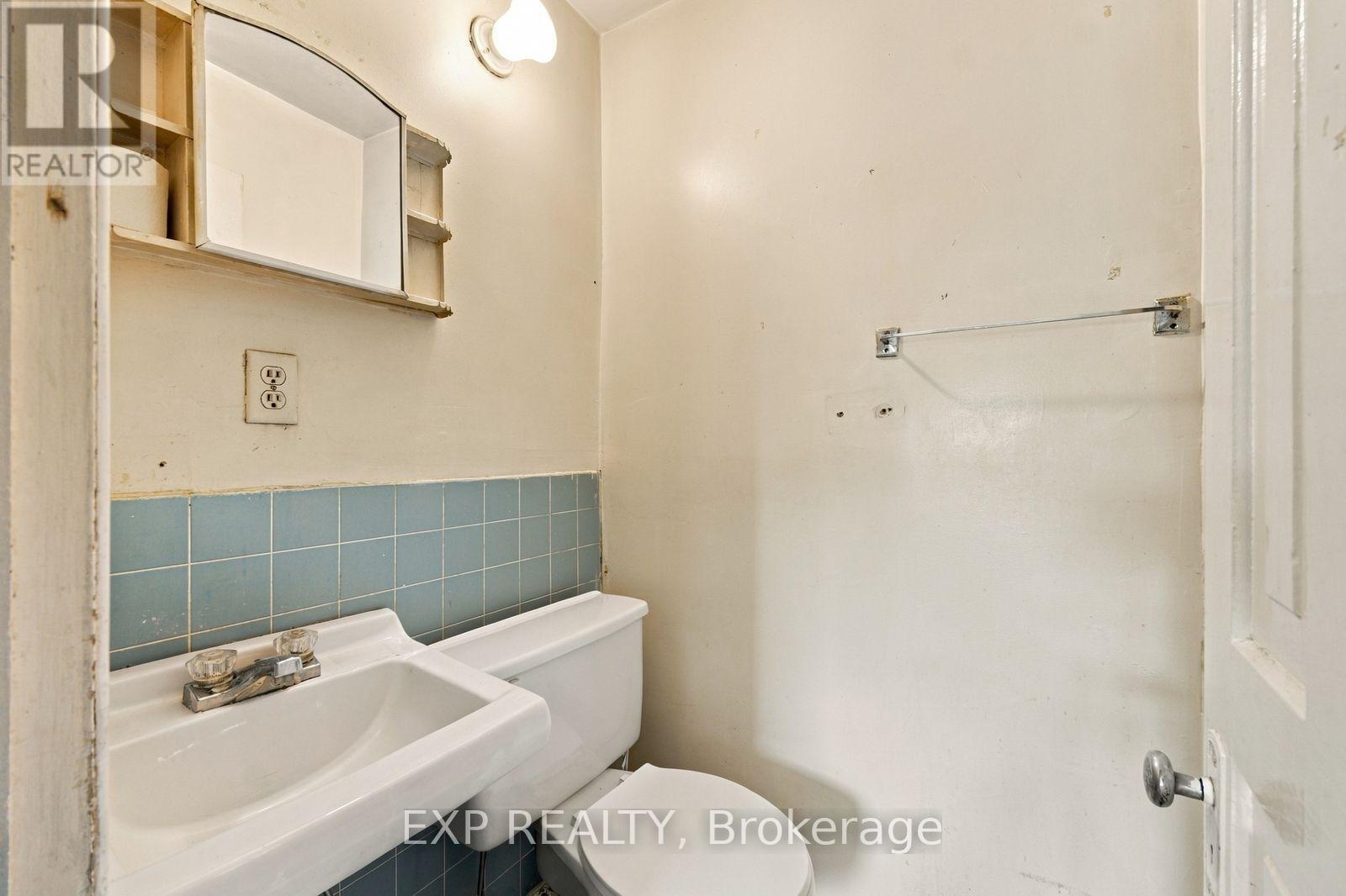101 Beatrice Street, Toronto, ON photo 21