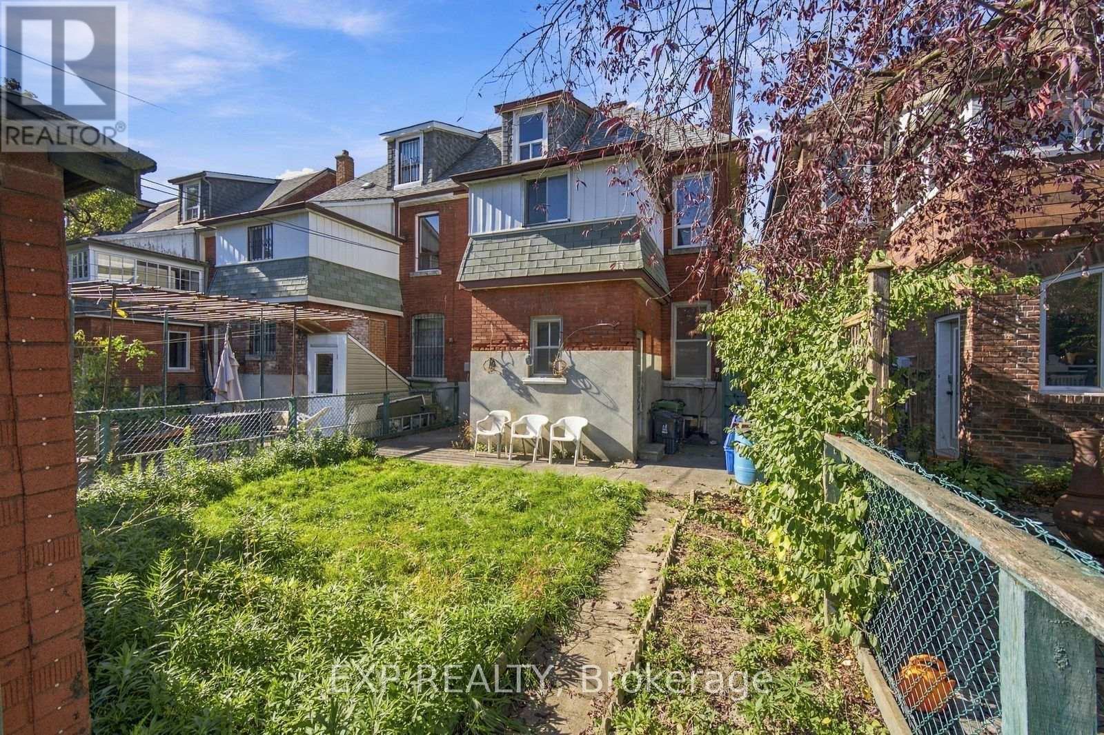 101 Beatrice Street, Toronto, ON photo 24