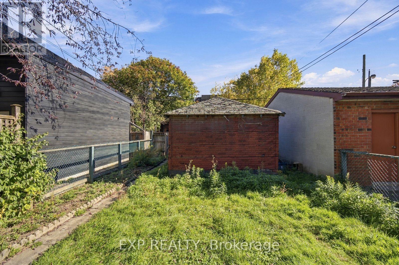 101 Beatrice Street, Toronto, ON photo 25