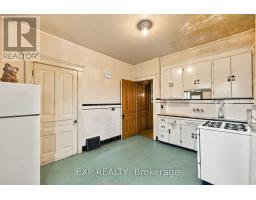Pantry - 101 Beatrice Street, Toronto, ON M6J2T2 Photo 9
