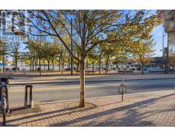 701 - 228 Queens Quay W, Toronto, ON M5J2X1 Photo 28