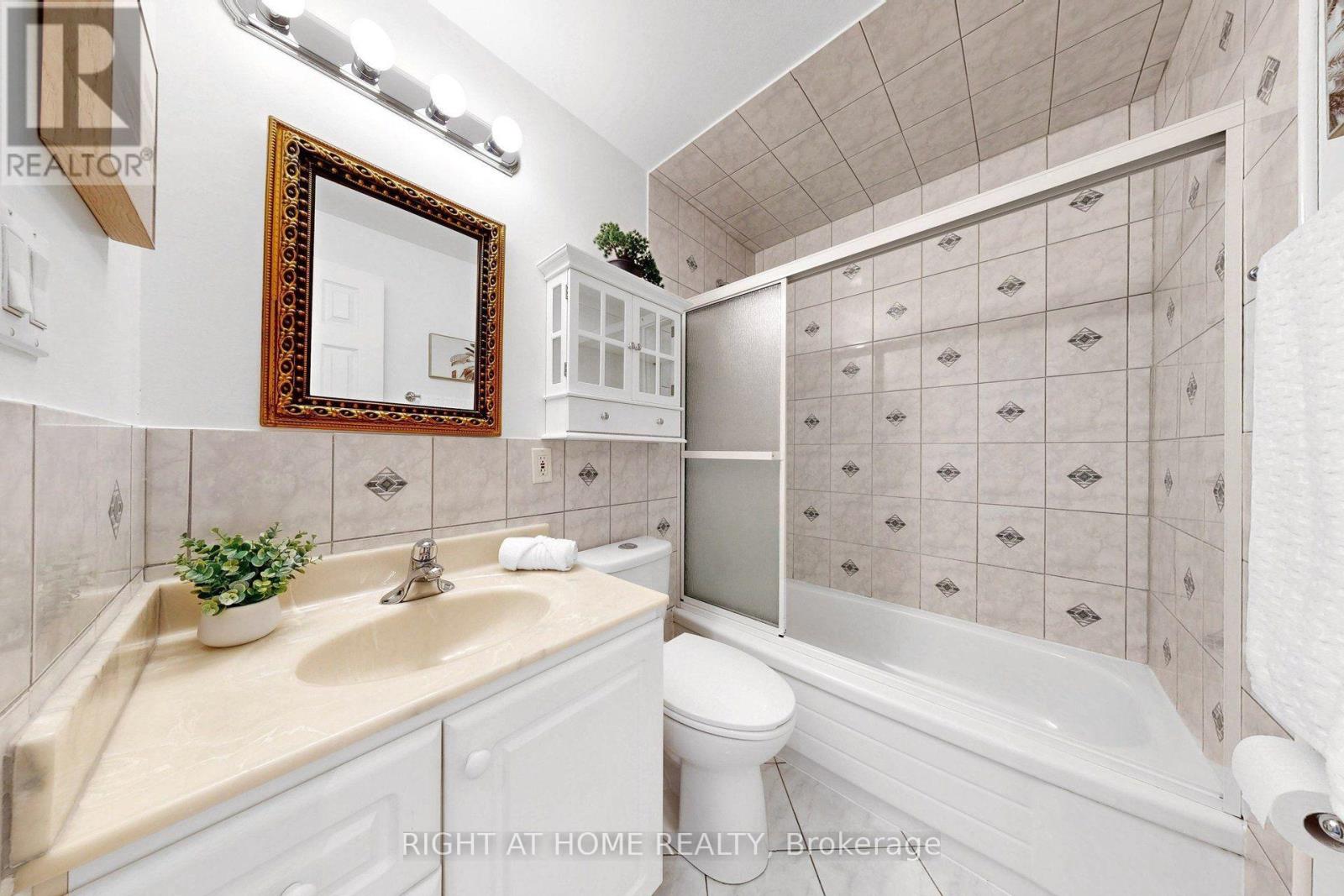 13 Clancy Drive, Toronto, ON photo 31