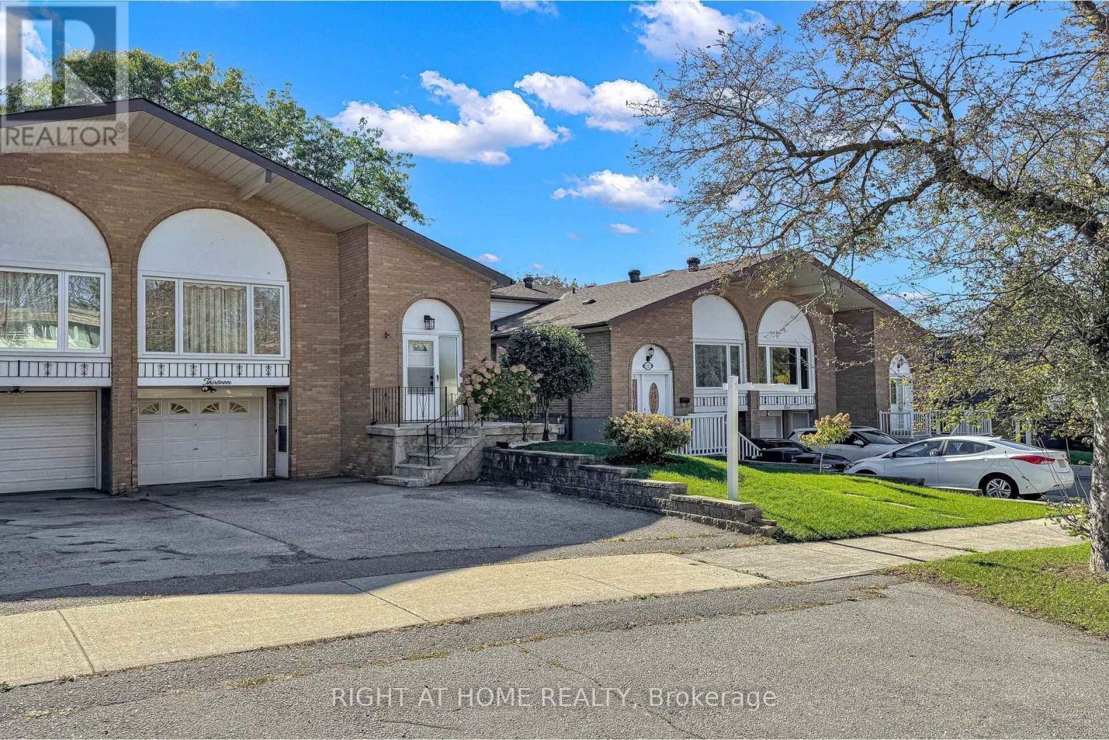 13 CLANCY DRIVE, Toronto (Don Valley Village) — photo 4
