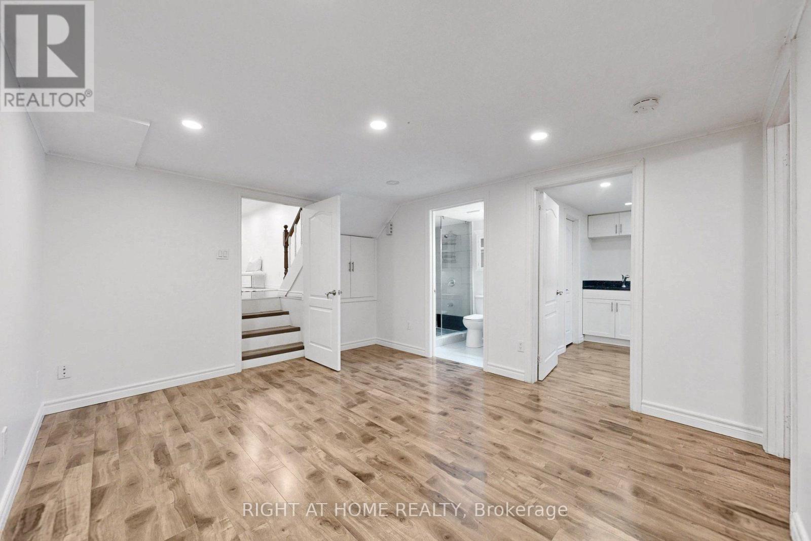 13 Clancy Drive, Toronto, ON photo 40