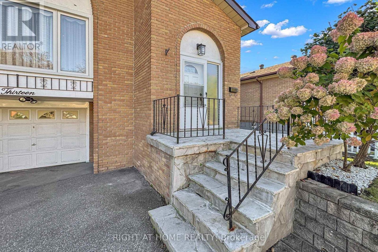 13 CLANCY DRIVE, Toronto (Don Valley Village) — photo 6