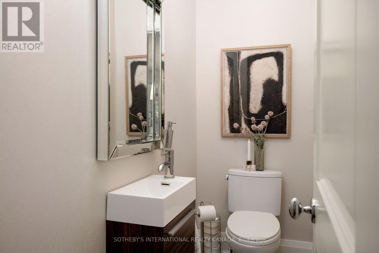 106 Highland Avenue, Toronto, ON photo 21