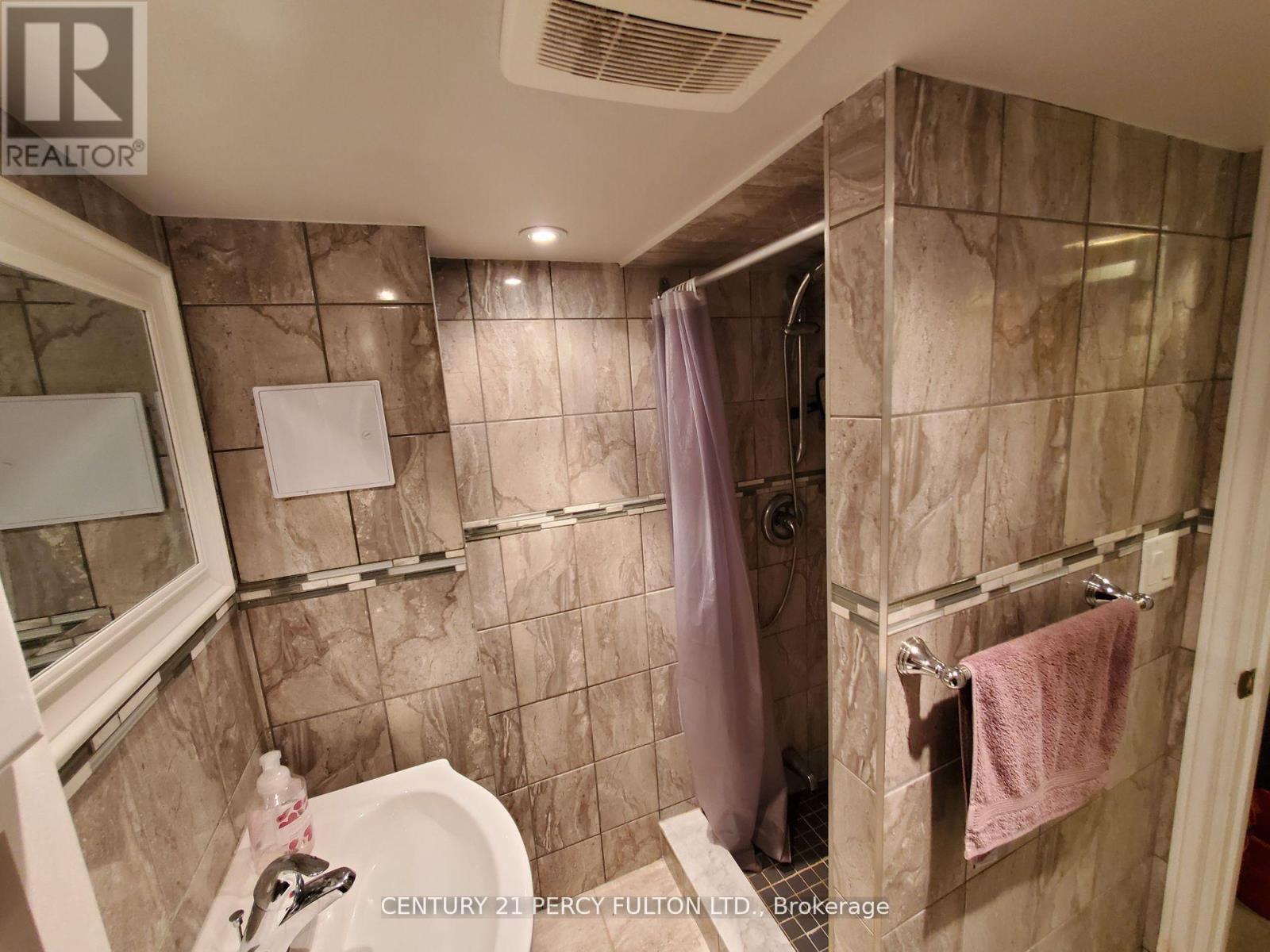 36 ST. PASCHAL COURT, Toronto (Newtonbrook West) — photo 12