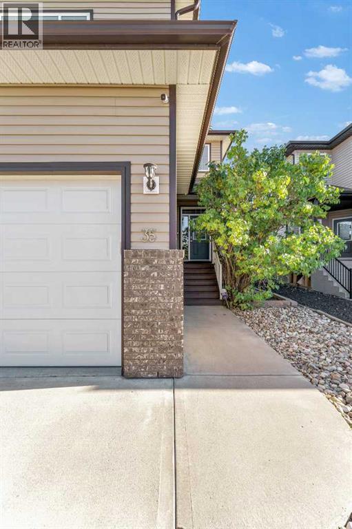 35 Somerset Link SE, Medicine Hat — photo 2