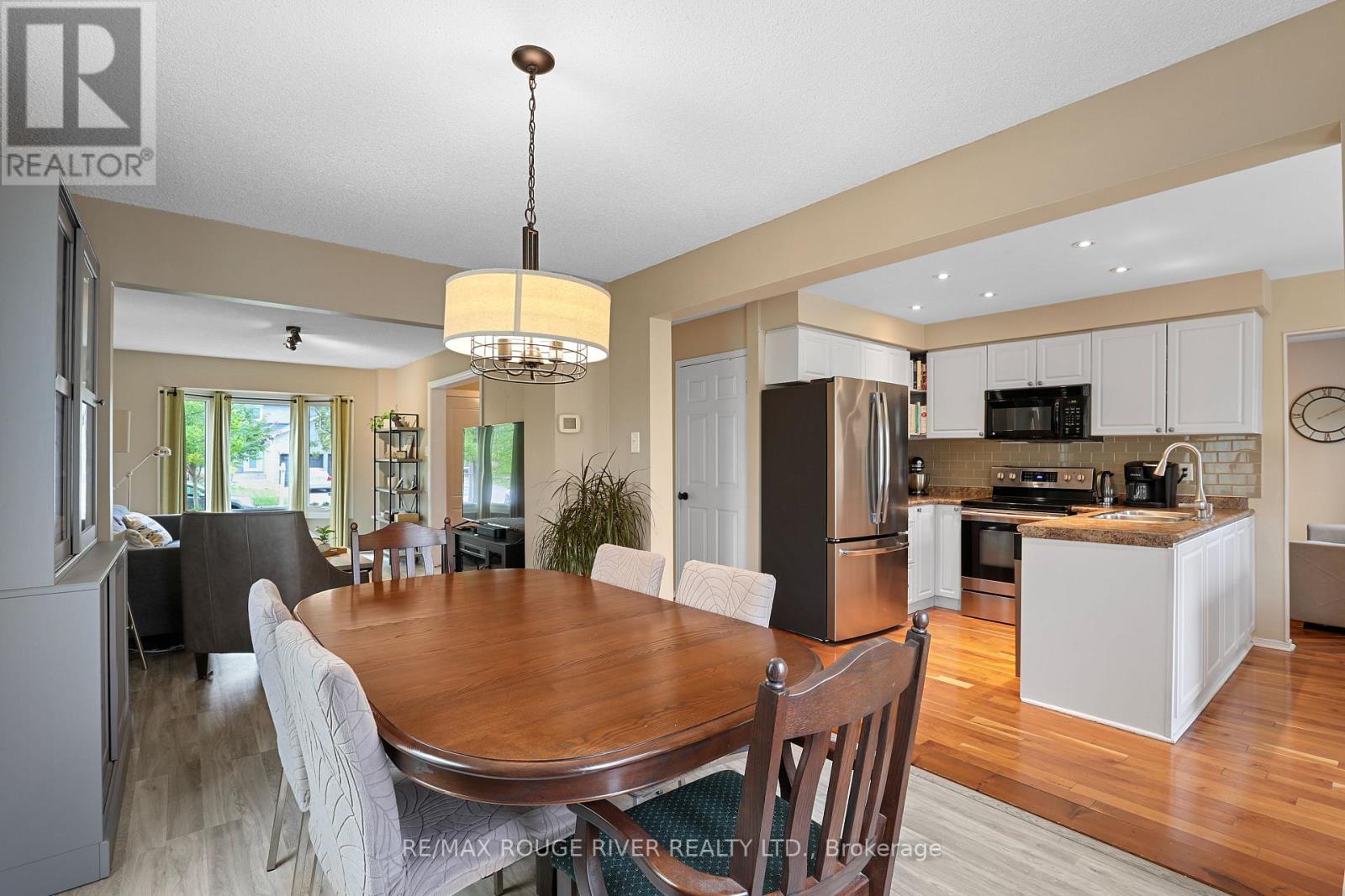 648 COGNAC CRESCENT, Pickering (Amberlea) — photo 6