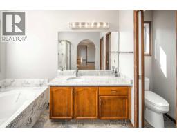 131 Edgebrook Close Nw, Calgary, AB T3A4W7 Photo 21