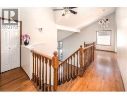 Kitchen - 131 Edgebrook Close Nw, Calgary, AB T3A4W7 Photo 15