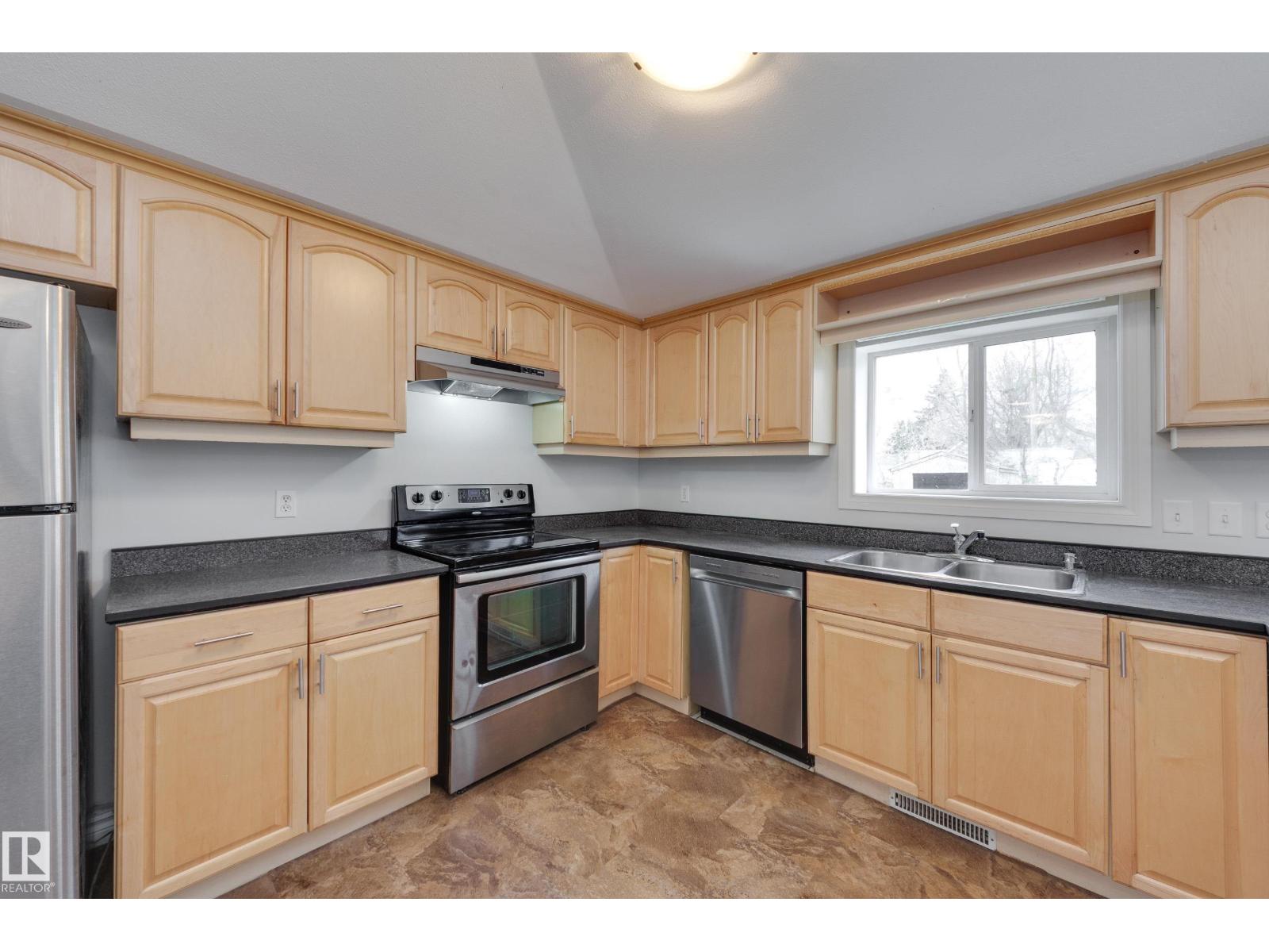 4908 51 Avenue, photo 10