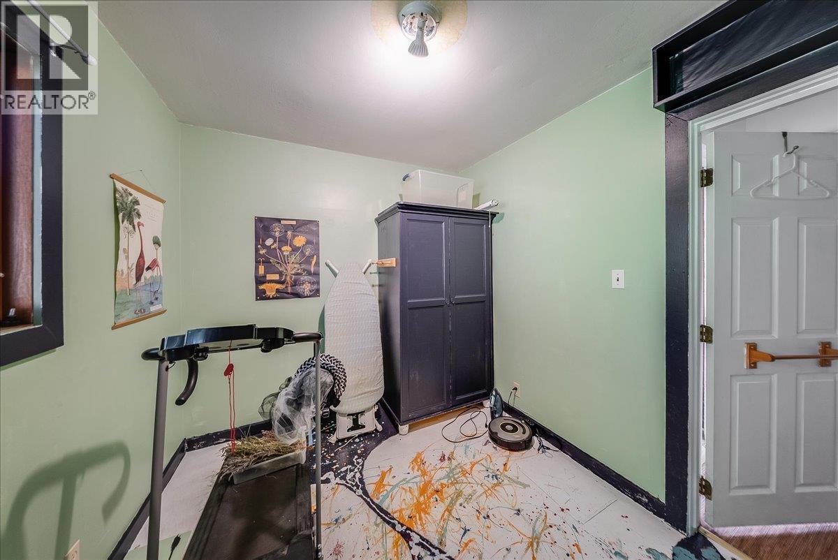 2510 Cooke Avenue, Rossland - Image 1