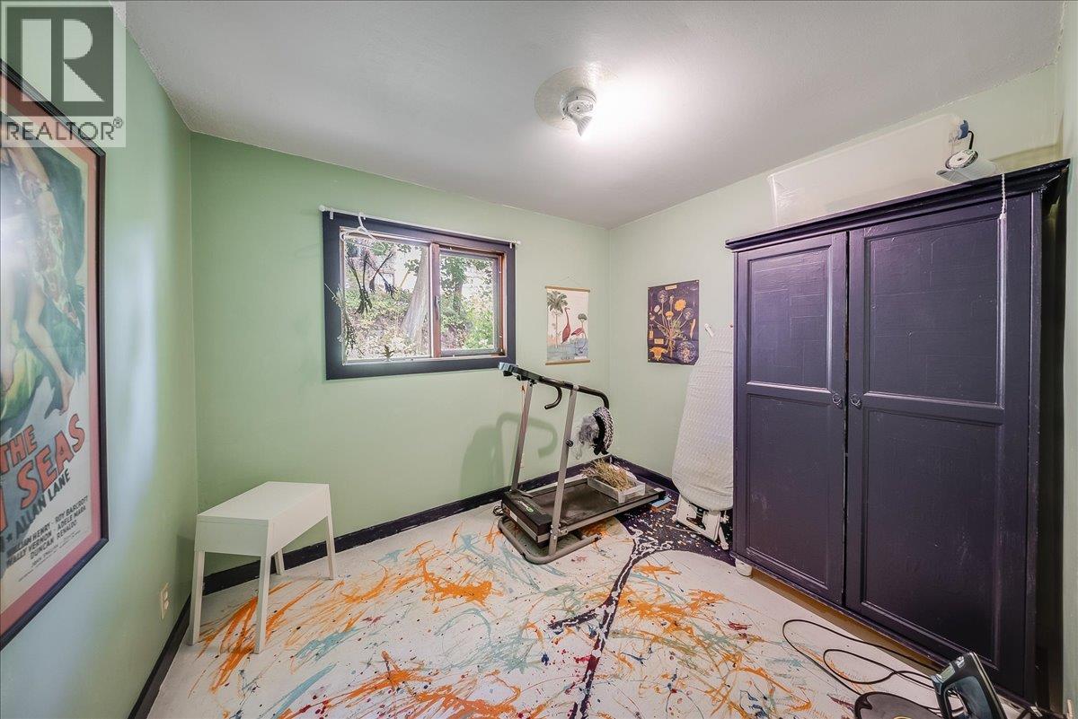 2510 Cooke Avenue, Rossland - Image 1