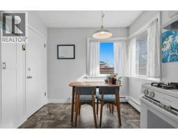 3239 Kenmare Crescent Sw, Calgary, AB T3E4R4 Photo 13