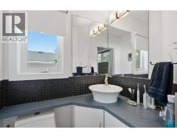 3239 Kenmare Crescent Sw, Calgary, AB T3E4R4 Photo 18
