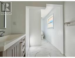 1135 Rovenshoe Road S, East Gwillimbury, ON L4P3E9 Photo 13