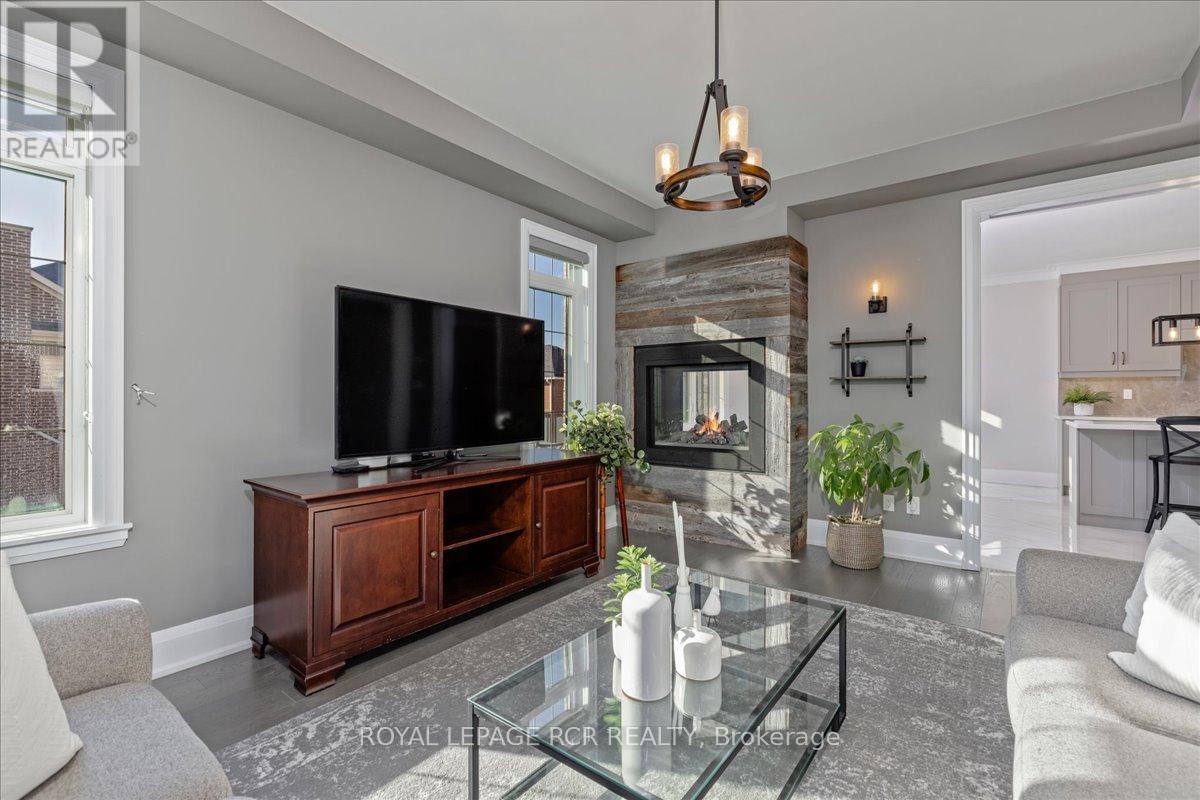 47 CARONDALE SQUARE, East Gwillimbury (Holland Landing) — photo 10
