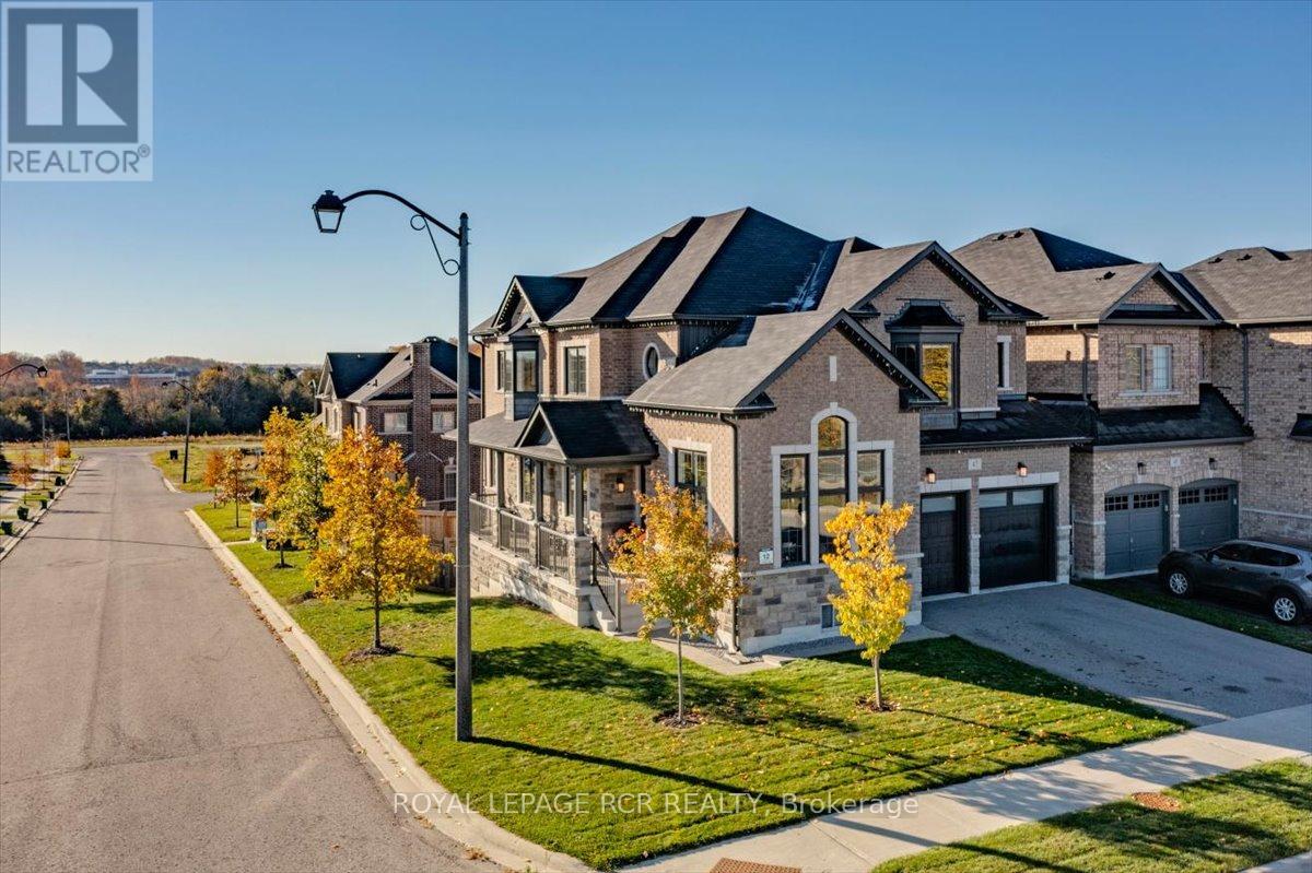 47 CARONDALE SQUARE, East Gwillimbury (Holland Landing) — photo 2