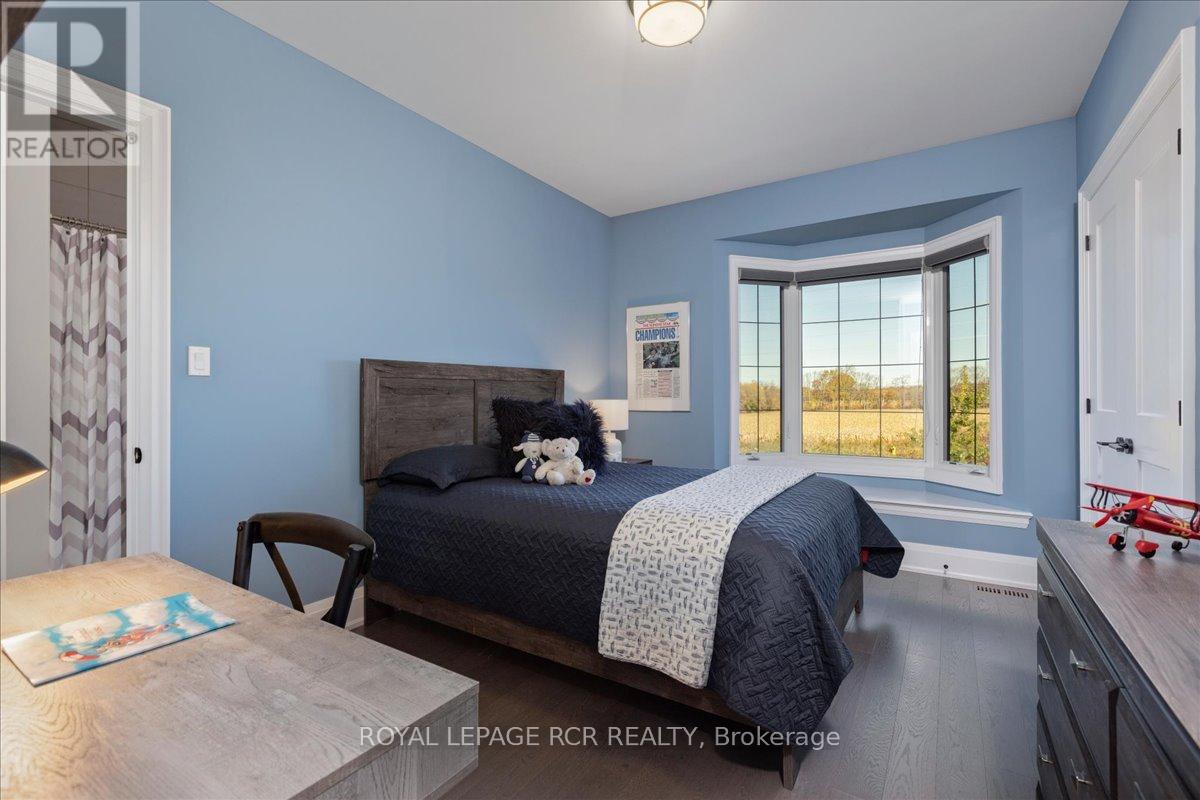 47 Carondale Square, East Gwillimbury, ON photo 21