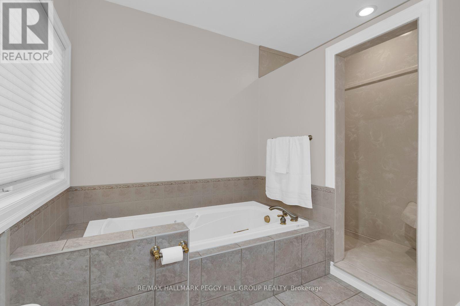 61 White Elm Road, Barrie, ON photo 16
