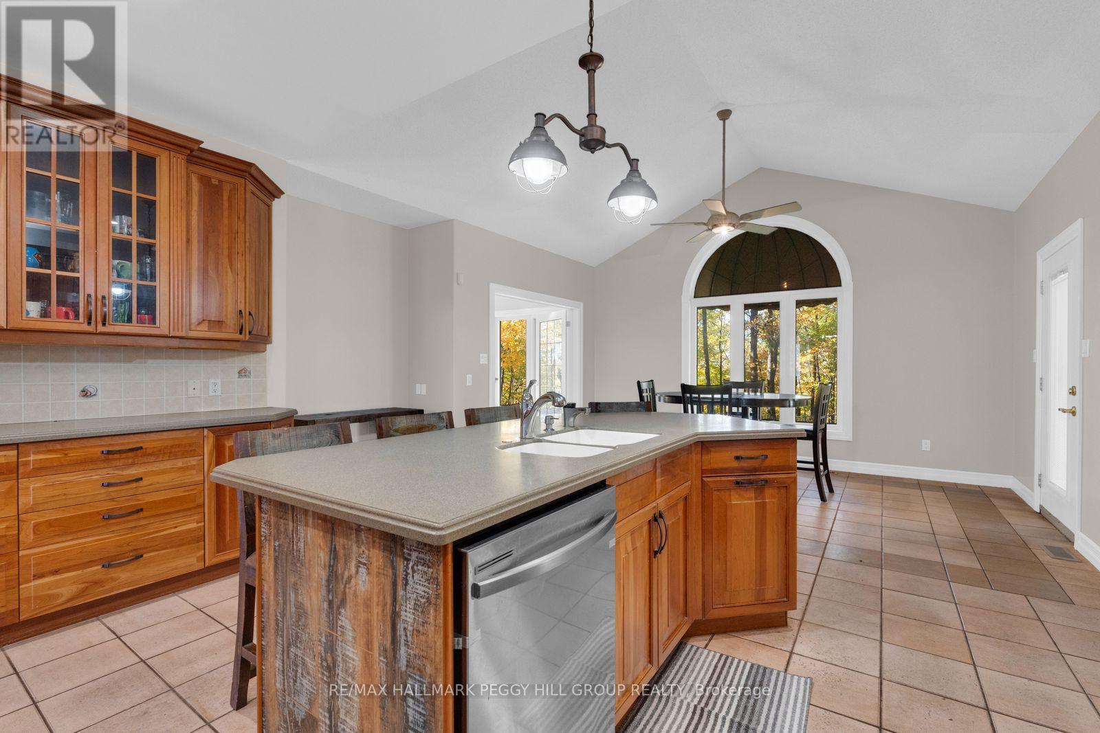 61 WHITE ELM ROAD, Barrie (Holly) — photo 9