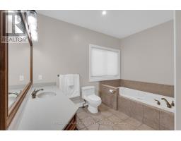 Bedroom 2 - 61 White Elm Road, Barrie, ON L4N0E5 Photo 15
