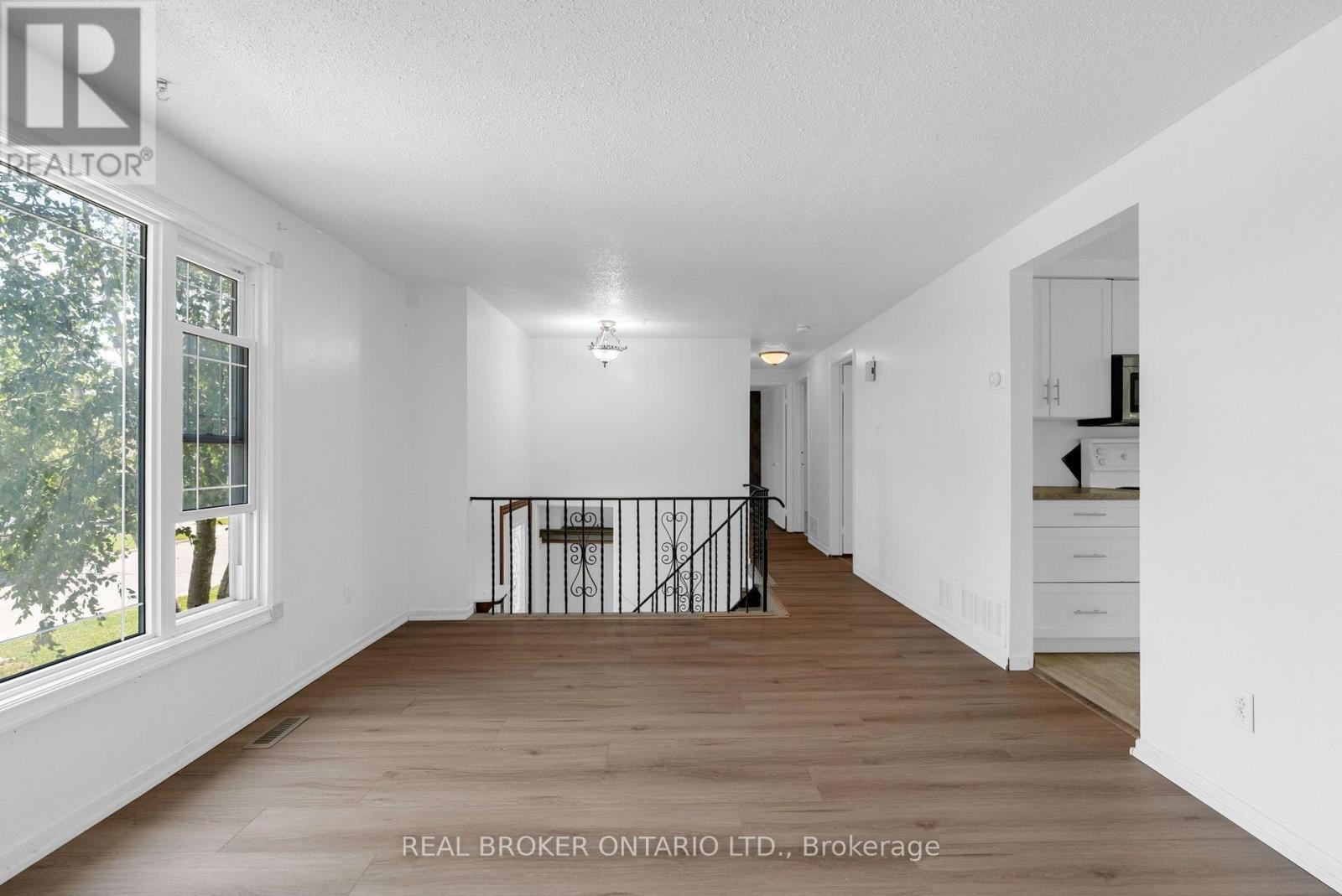 57 Bernick Drive, Barrie, ON photo 6