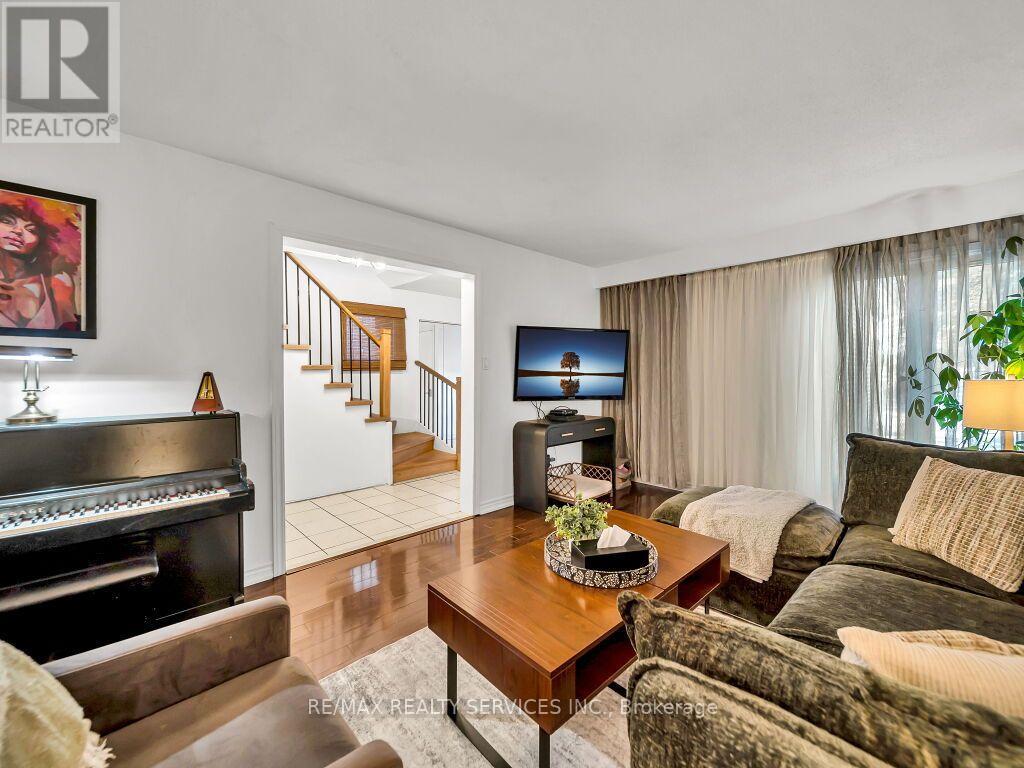 158 Fanshawe Drive, Brampton, ON photo 11