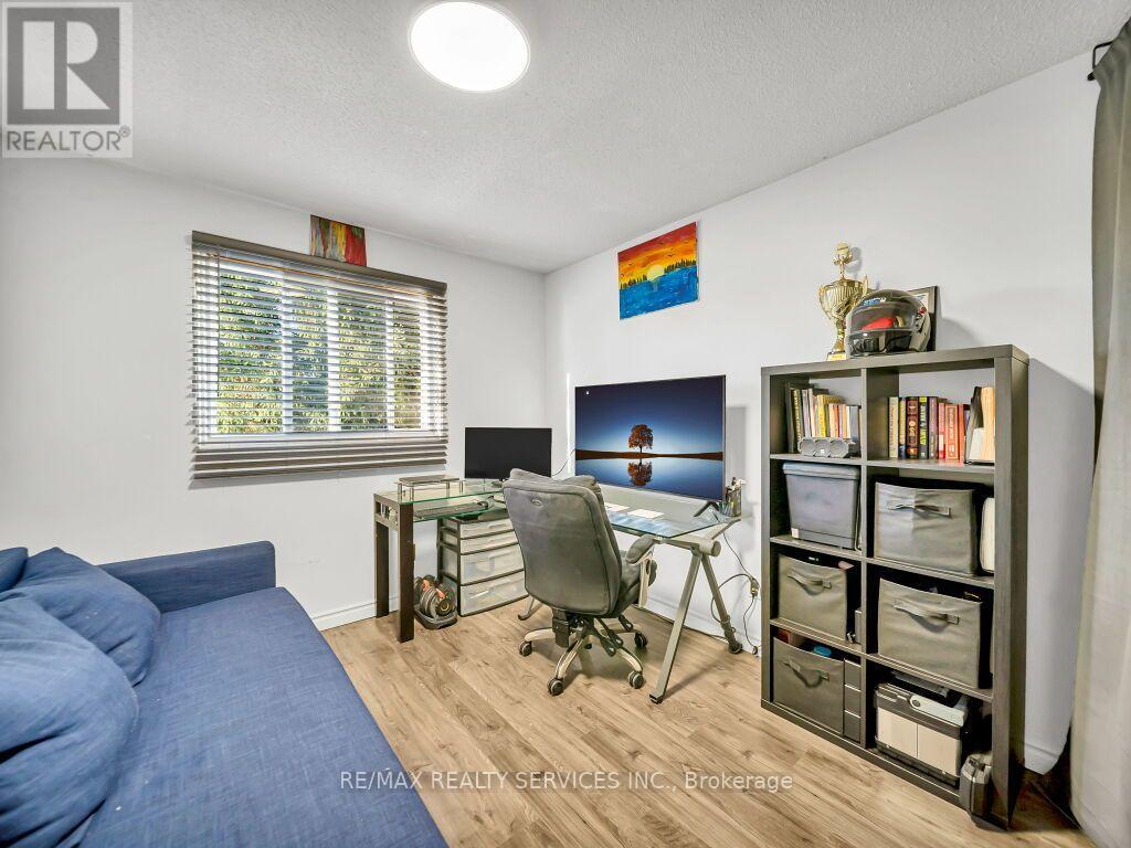 158 Fanshawe Drive, Brampton, ON photo 27
