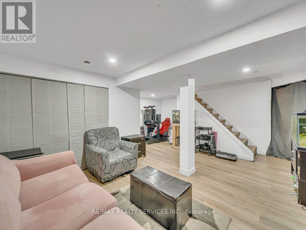 158 Fanshawe Drive, Brampton, ON photo 35